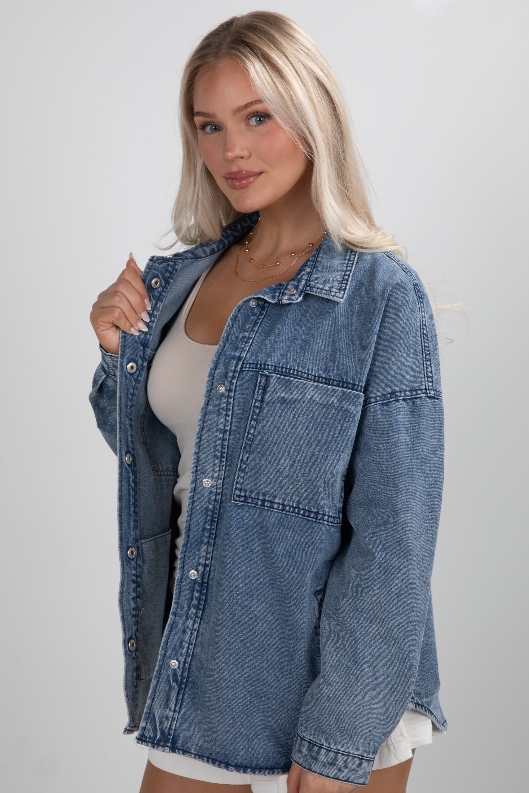 shopdressup_light_wash_denim_jacket-5.jpg